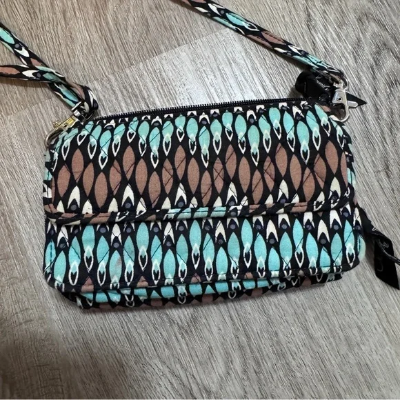 Vera Bradley All In One Crossbody Sierra Stream Purse Bag Wallet Blue Brown - Picture 2 of 8